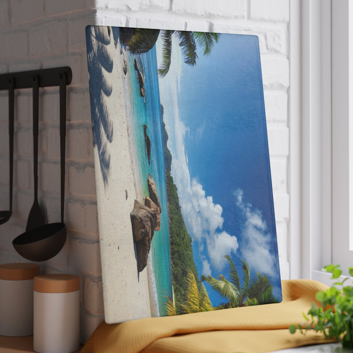 Tabla de cortar de vidrio con diseño de playa y palmeras – Decoración de cocina costera