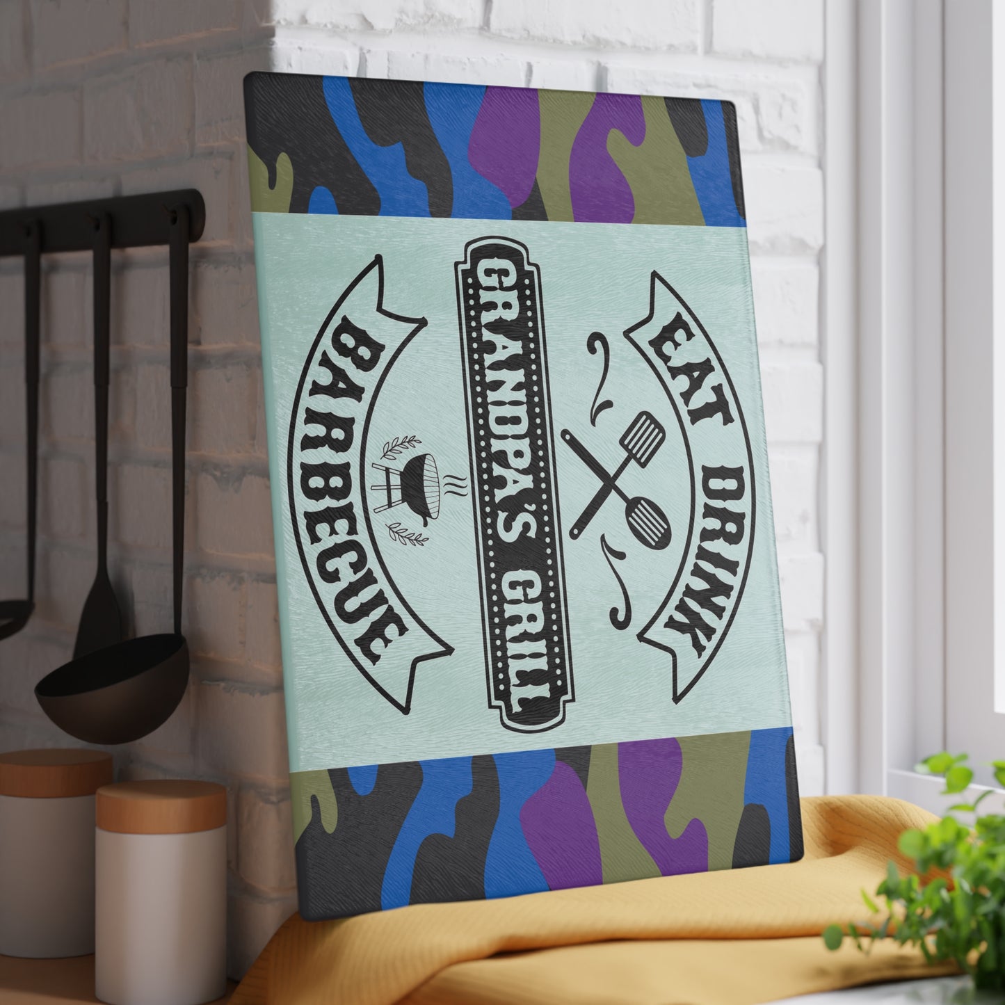 🔥 COMER BEBER BARBACOA A LA PARRILLA DEL ABUELO – Tabla de cortar de vidrio con diseño de camuflaje para los reyes del patio trasero 🧢🍔