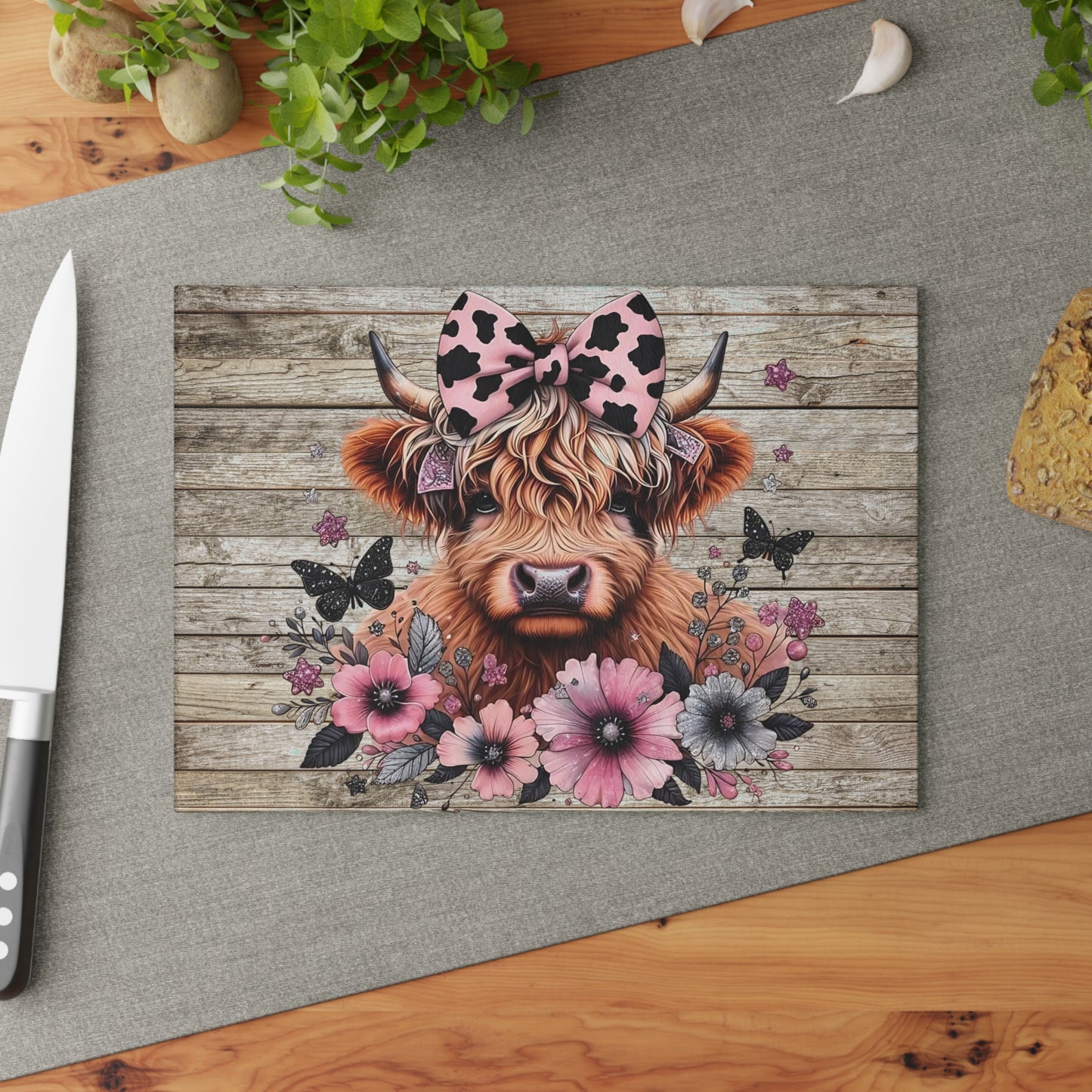 🐮 Pink Bow Highland Cow Cutting Board – Rustic Farmhouse Charm Meets Floral Elegance 🌸