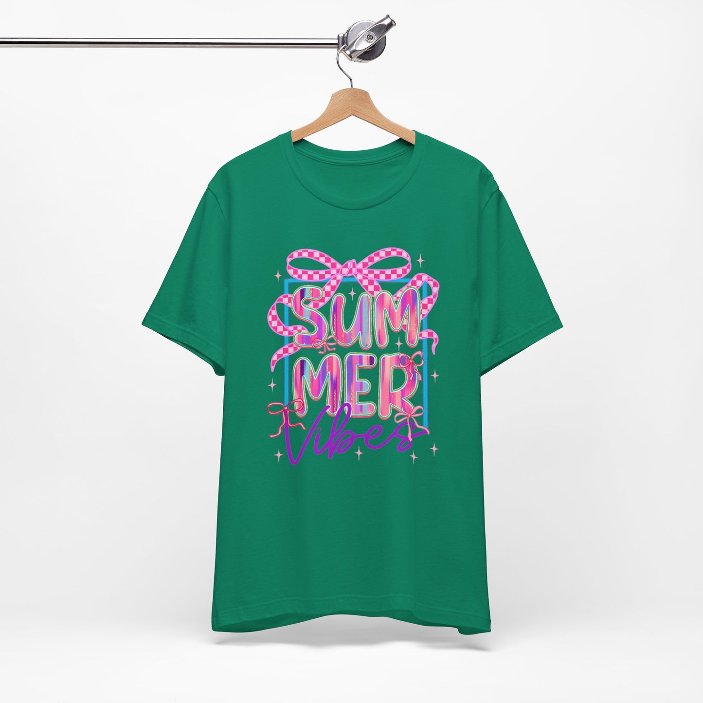 ☀️ Camiseta Summer Vibes: una camiseta gráfica bonita y cómoda para días de playa, barbacoas y vacaciones.