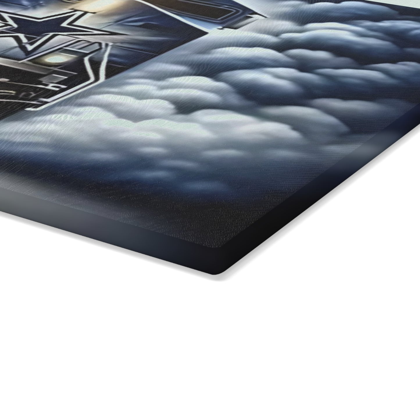Tabla de cortar de vidrio Express azul y plateado: elegante detalle de cocina con diseño de tren