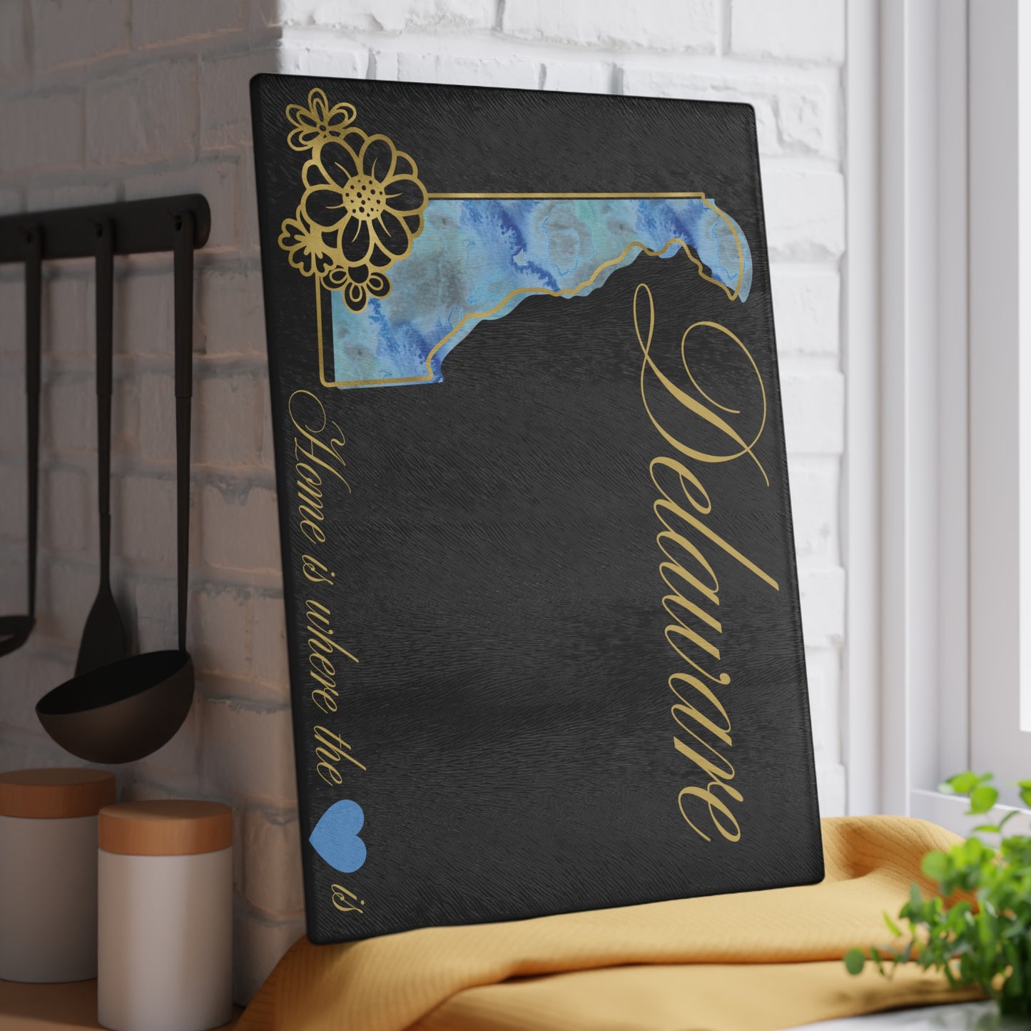 💠 Delaware Floral State Cutting Board – Coastal Charm in Elegant Blue & Gold 🌊