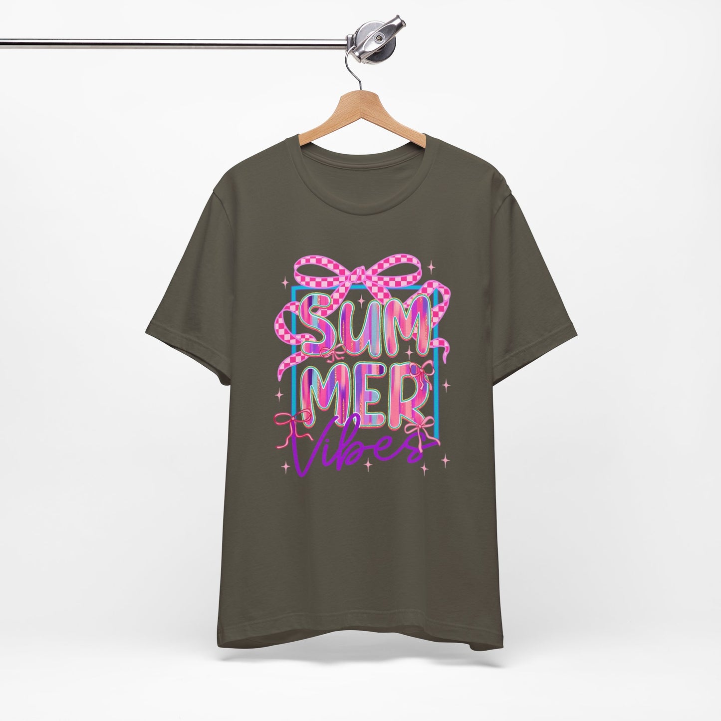 ☀️ Camiseta Summer Vibes: una camiseta gráfica bonita y cómoda para días de playa, barbacoas y vacaciones.