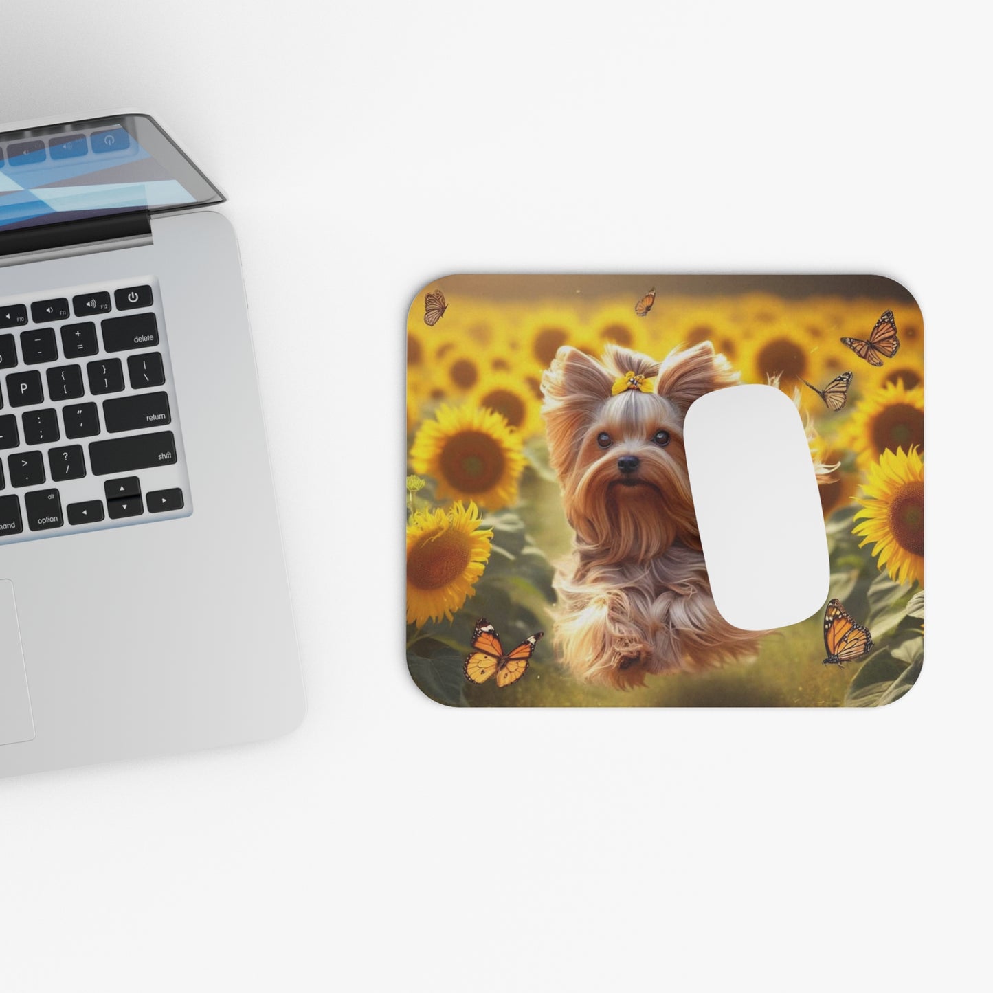 Alfombrilla de ratón Yorkie: un cachorrito pequeño con gran personalidad para tu escritorio