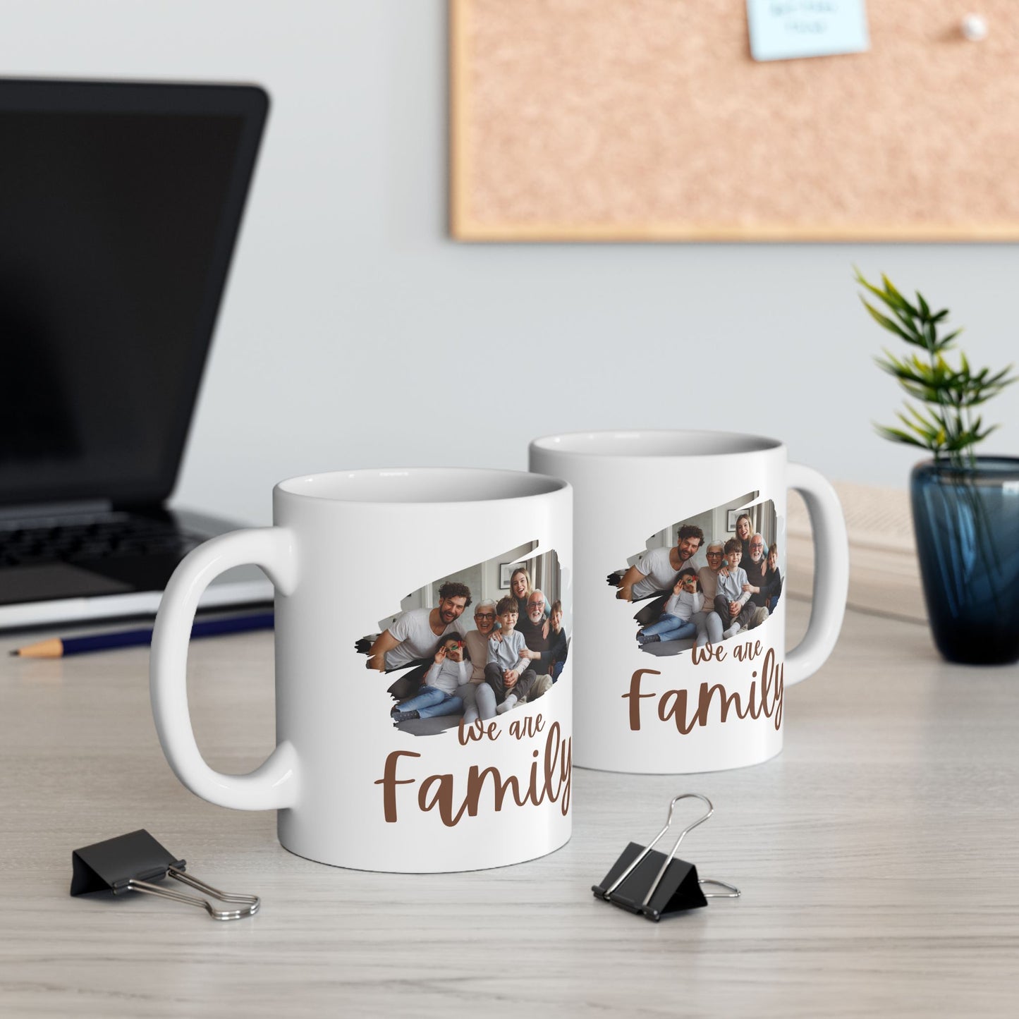 Taza personalizada con foto familiar "Somos Familia" 🏠