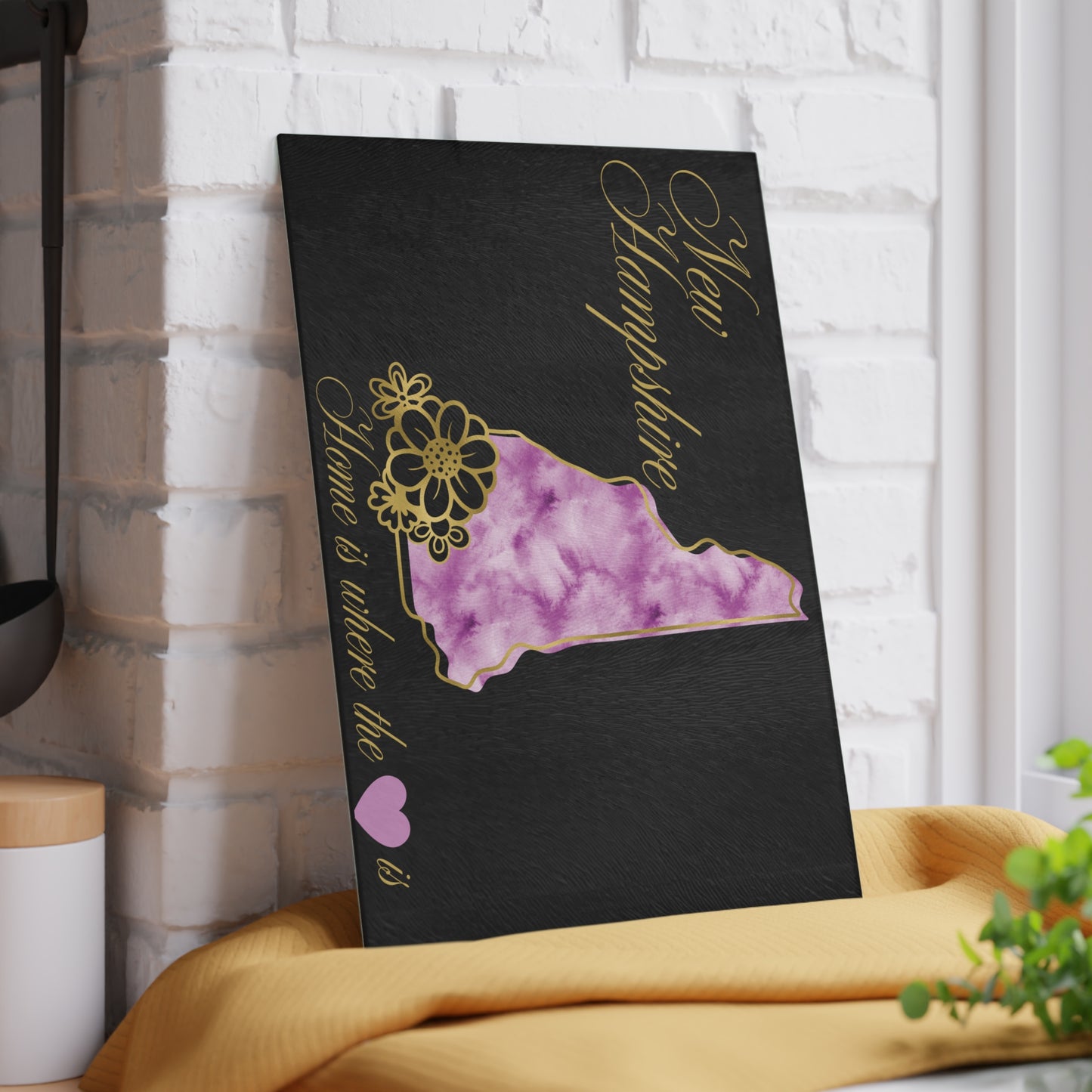 💜 New Hampshire State Floral Cutting Board – Purple Watercolor & Elegant Golden Script