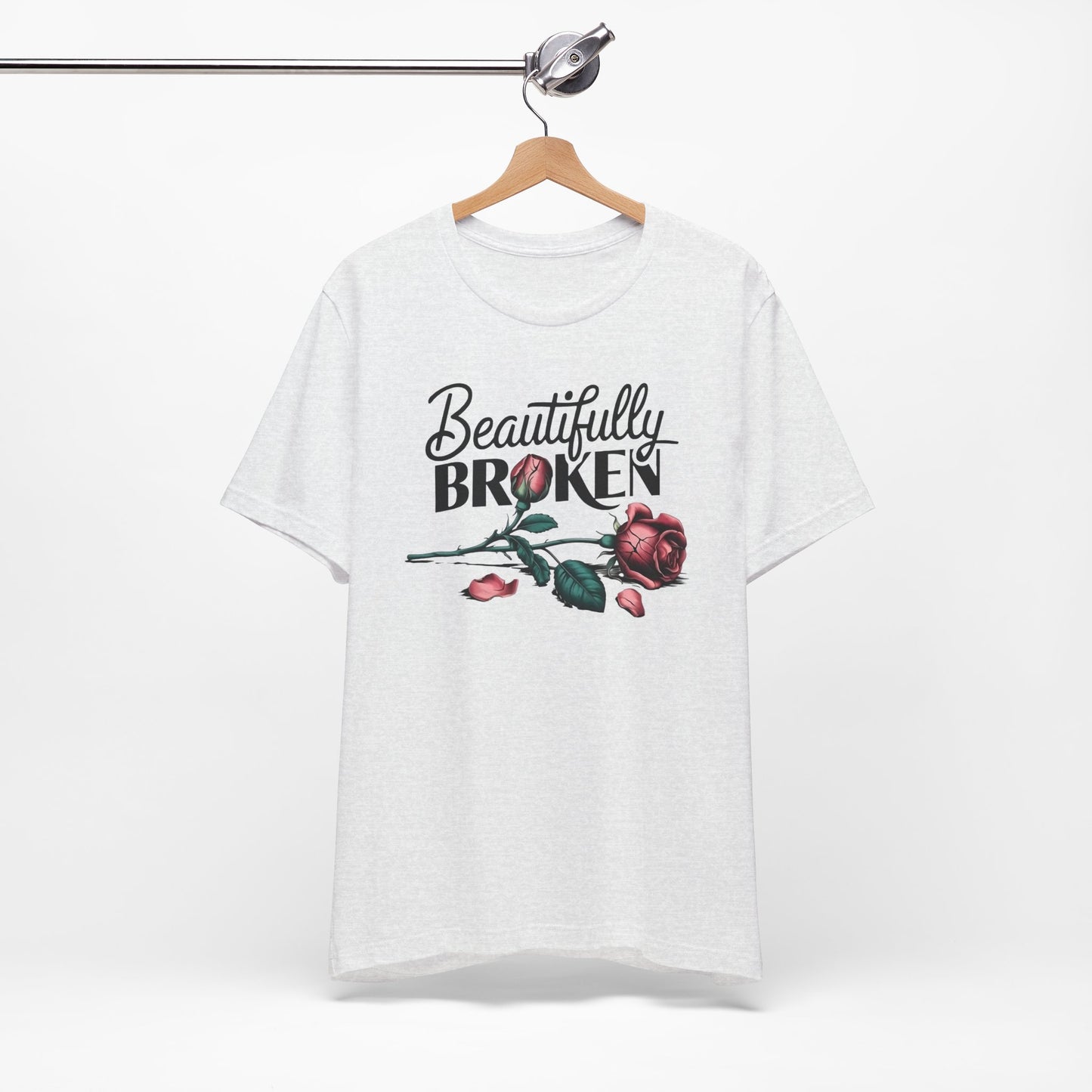 Camiseta Rosa “Beautifully Broken”: una camiseta empoderante con una elegancia suave
