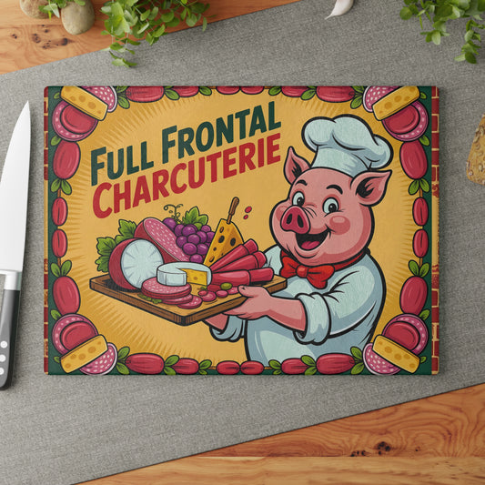 Tabla de cortar charcutería con vista frontal completa: divertida tabla de quesos y carnes del chef Pig