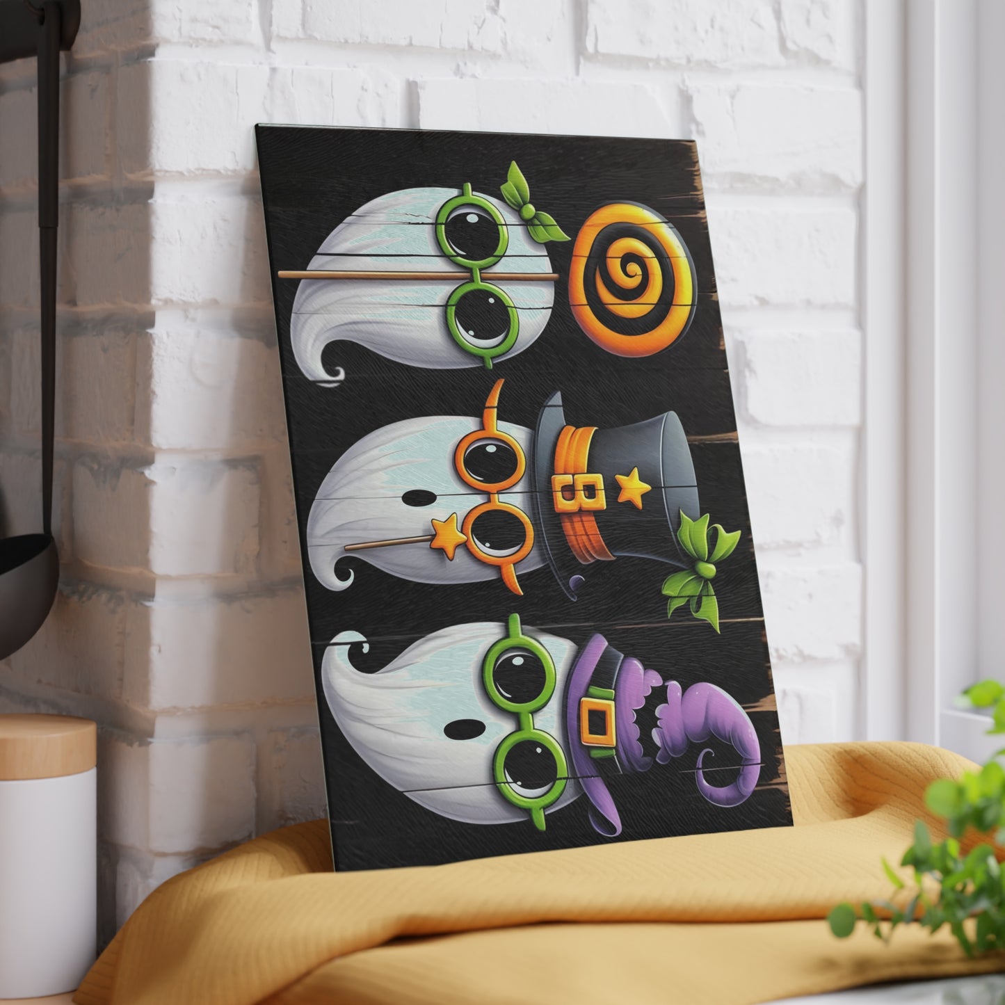 👻🎩 Trendy Ghost Trio Cutting Board – Chic Halloween Kitchen Décor with Playful Spooky Vibes 🕸️🍬