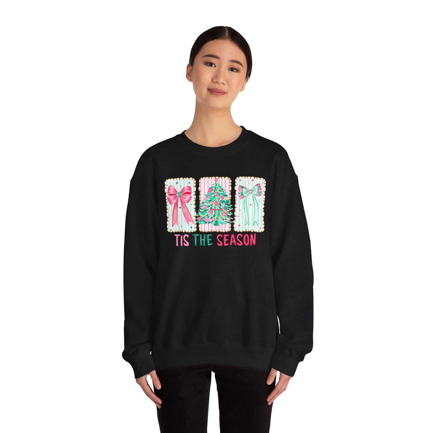🎀🎄 ’Tis The Season Sweatshirt – Pastel Bows & Merry Tree Vibes ✨☃️