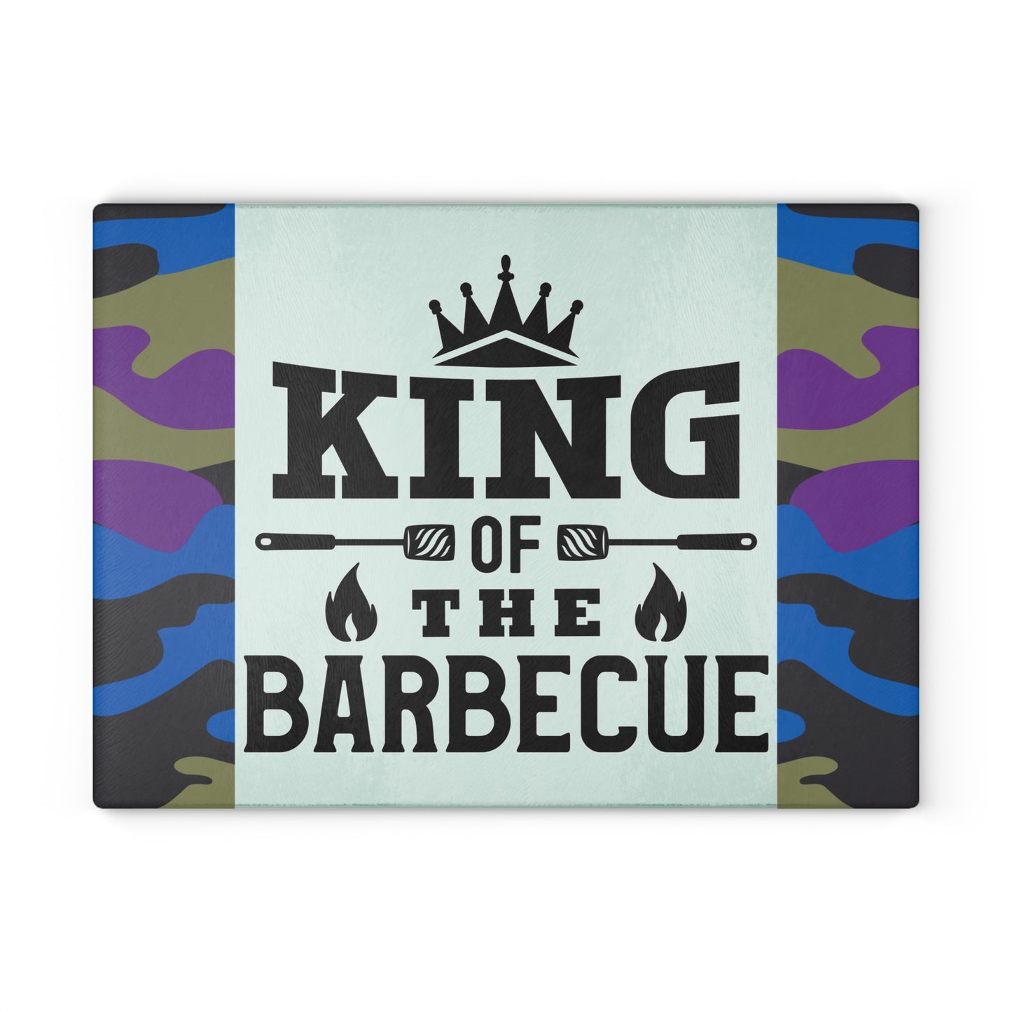 Tabla de cortar de vidrio KING OF THE BARBEQUE – Camuflaje con corona y espátulas 🍖