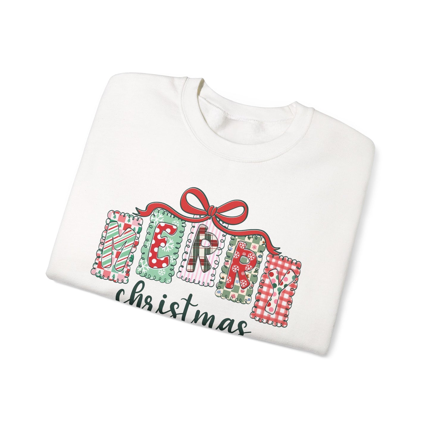 🎀✨ Merry Christmas Sweatshirt – Cozy Patchwork Holiday Crewneck