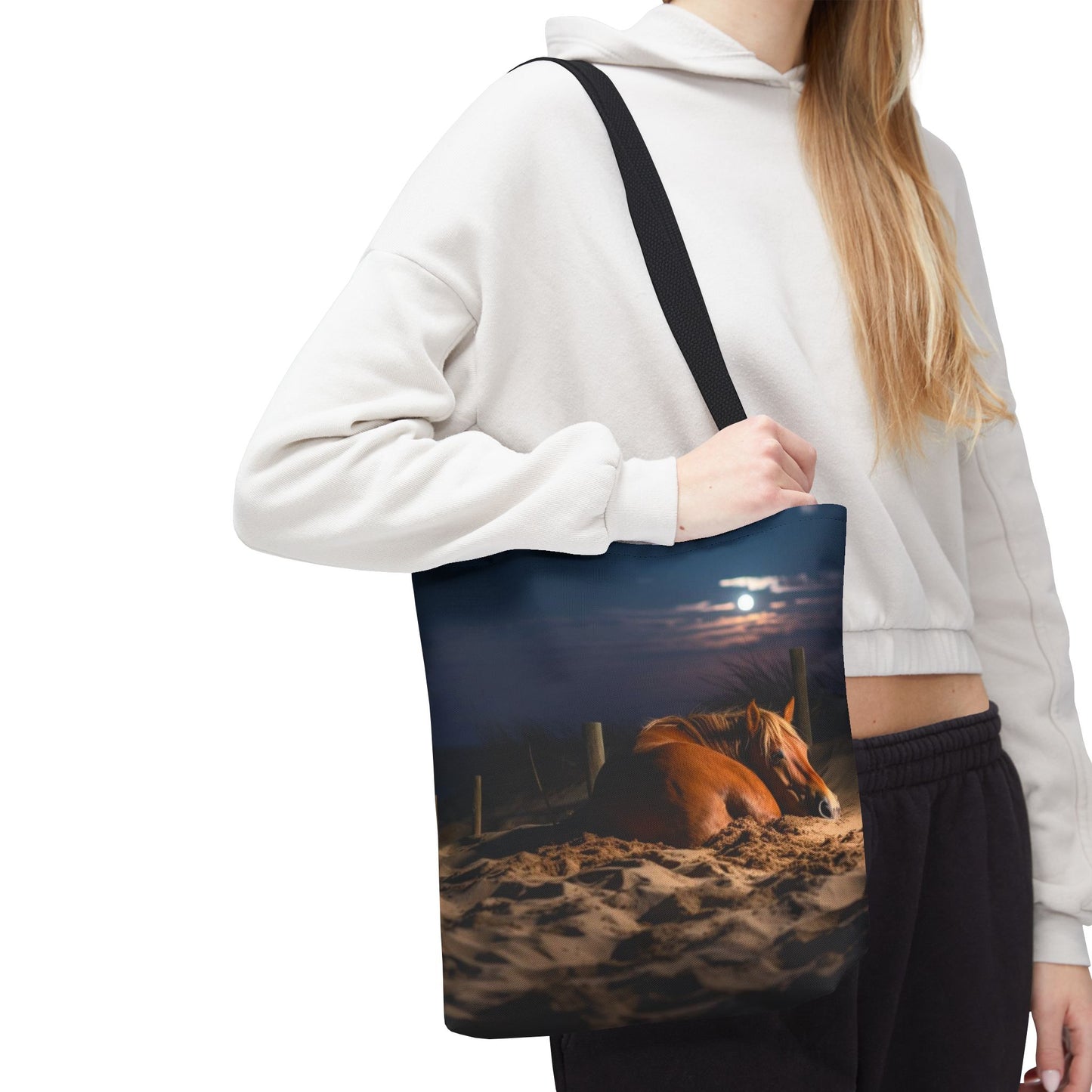 Bolsa de tela "Caballo durmiendo en la playa bajo la luz de la luna": una escapada serena a cada paso