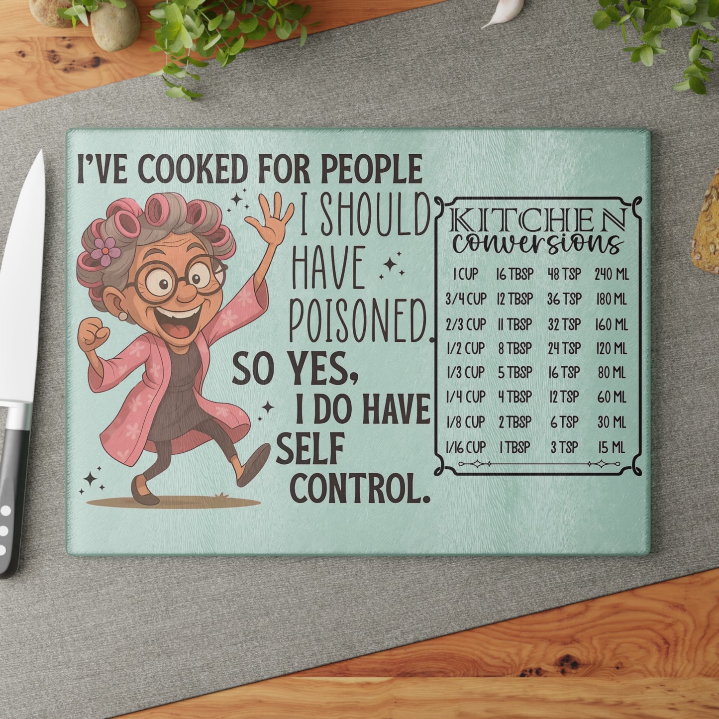 😂 “He cocinado para personas que debería haber envenenado” Tabla de cortar de vidrio: ¡humor atrevido con un toque útil!