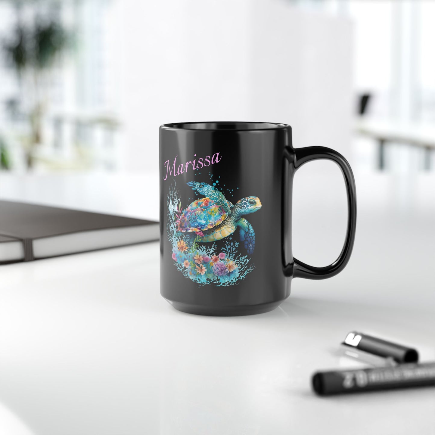 Taza de café personalizada de tortuga marina negra (15 oz) para amantes del océano, taza personalizada del océano, regalo para amantes del mar, taza de café costera, idea de regalo tropical, fanático de las tortugas marinas