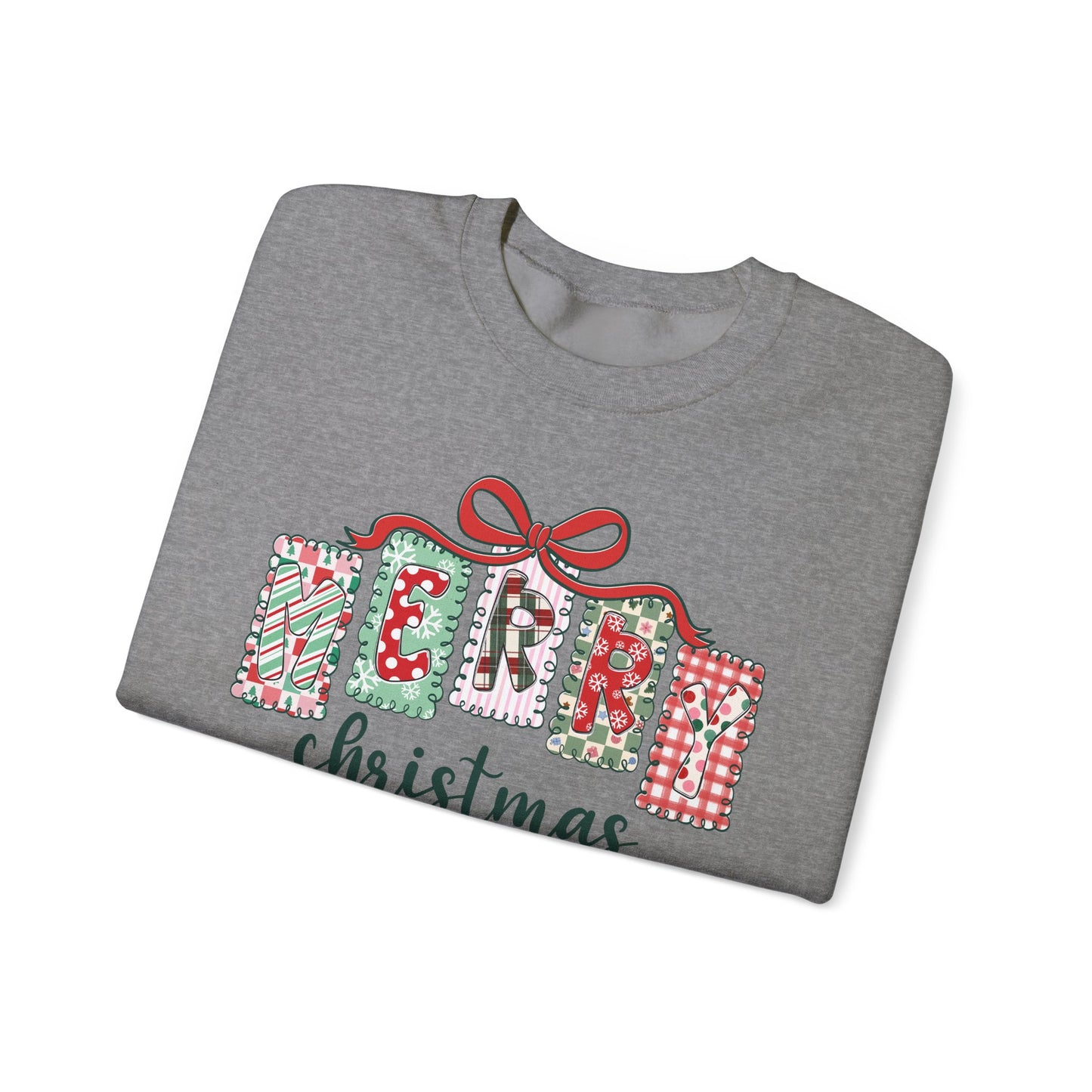 🎀✨ Merry Christmas Sweatshirt – Cozy Patchwork Holiday Crewneck