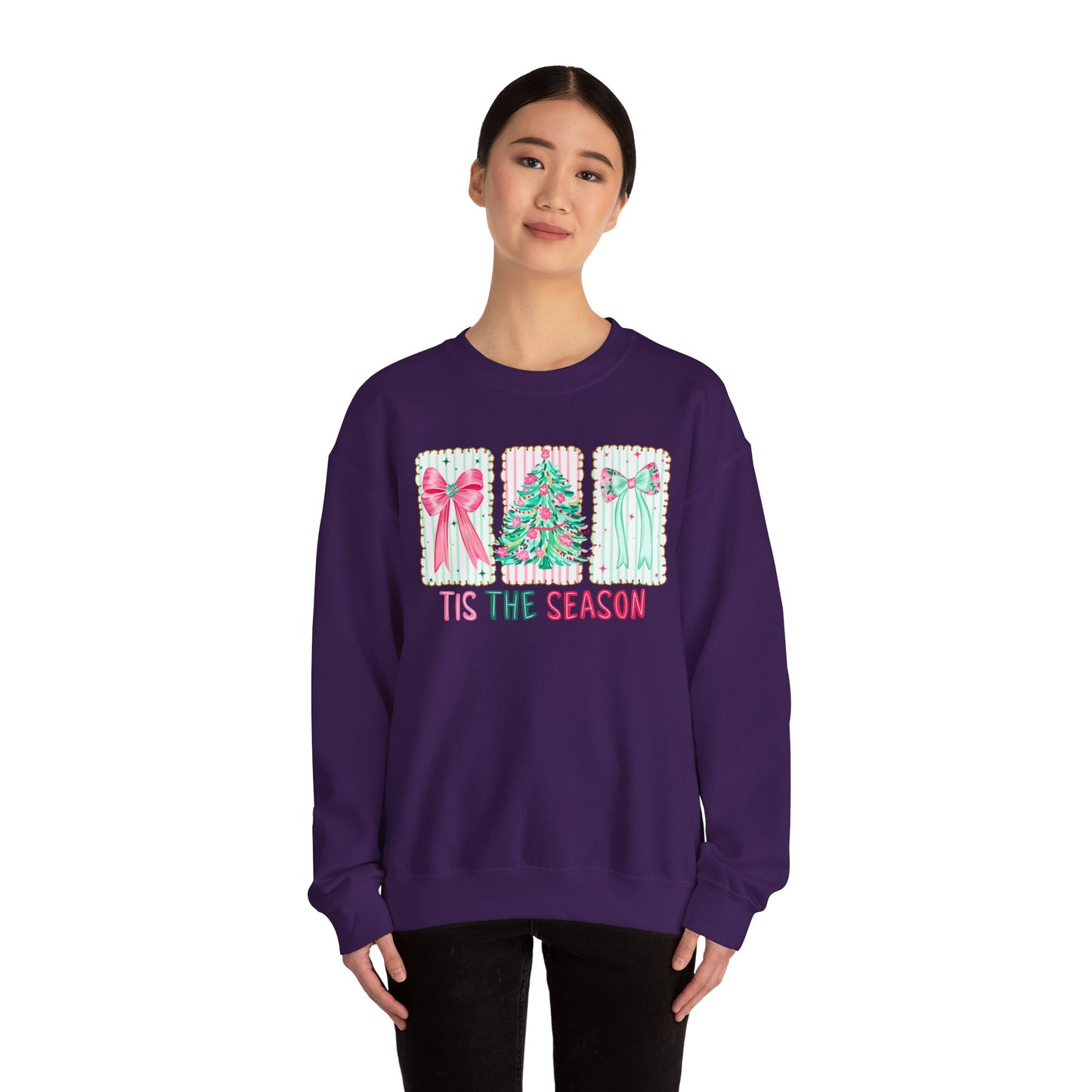 🎀🎄 ’Tis The Season Sweatshirt – Pastel Bows & Merry Tree Vibes ✨☃️