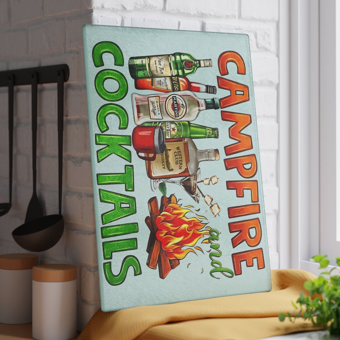 Tabla de cortar para fogatas, decoración con temática de whisky, decoración para entretenimiento al aire libre, cócteles para fogatas, regalo de bar único, decoración de aventuras al aire libre