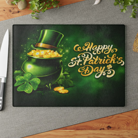Happy St. Patrick’s Day Clover & Gold Glass Cutting Board – Festive Irish Kitchen Accent