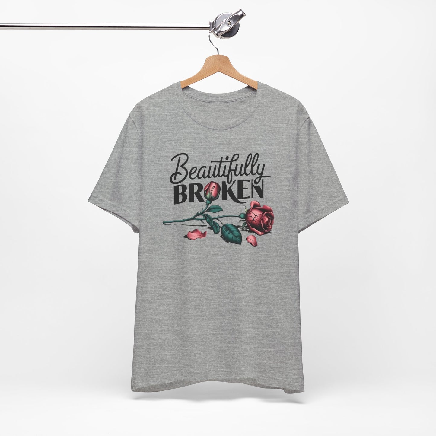Camiseta Rosa “Beautifully Broken”: una camiseta empoderante con una elegancia suave