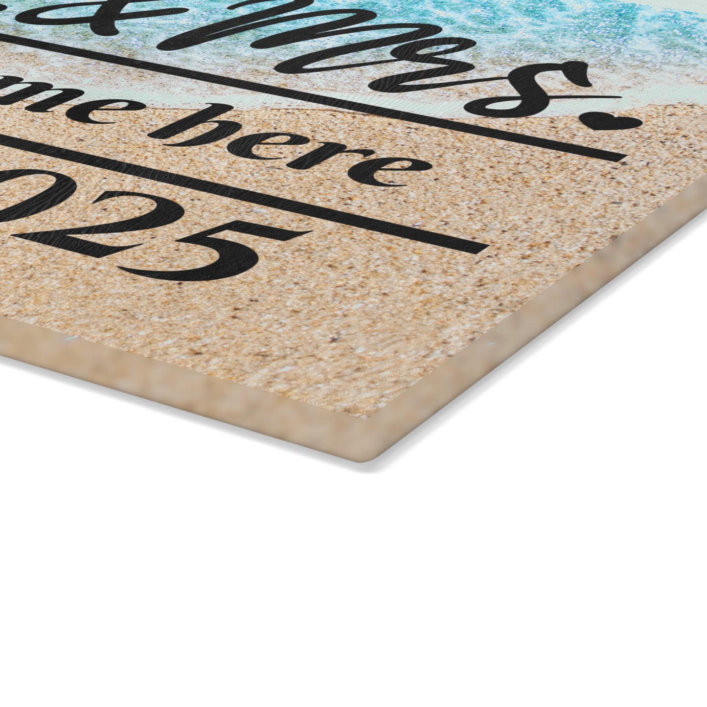 Tabla de cortar Mr. &amp; Mrs. Ocean Shoreline: regalo de boda personalizado con apellido y año