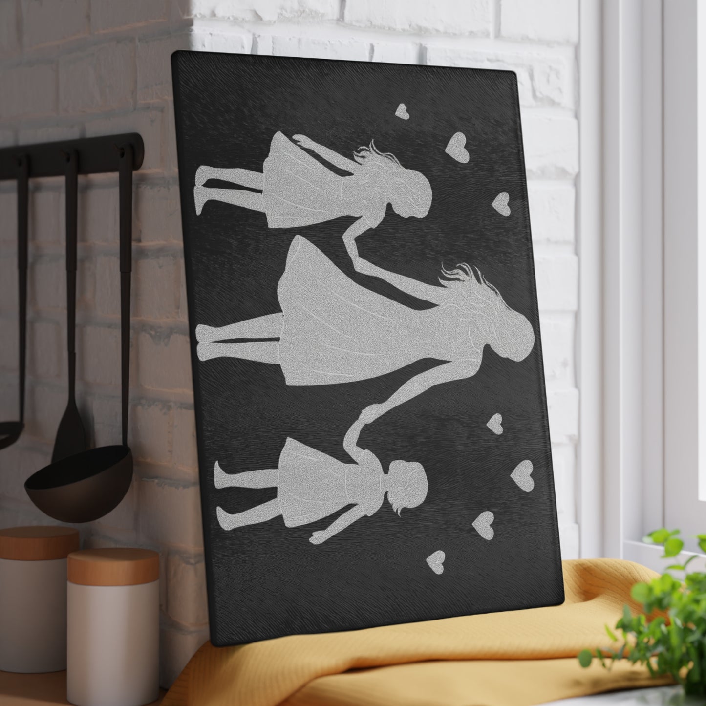 👩‍👧‍👧✨ Motherhood Silhouette Cutting Board – Heartfelt Love for Your Kitchen 💖🌸