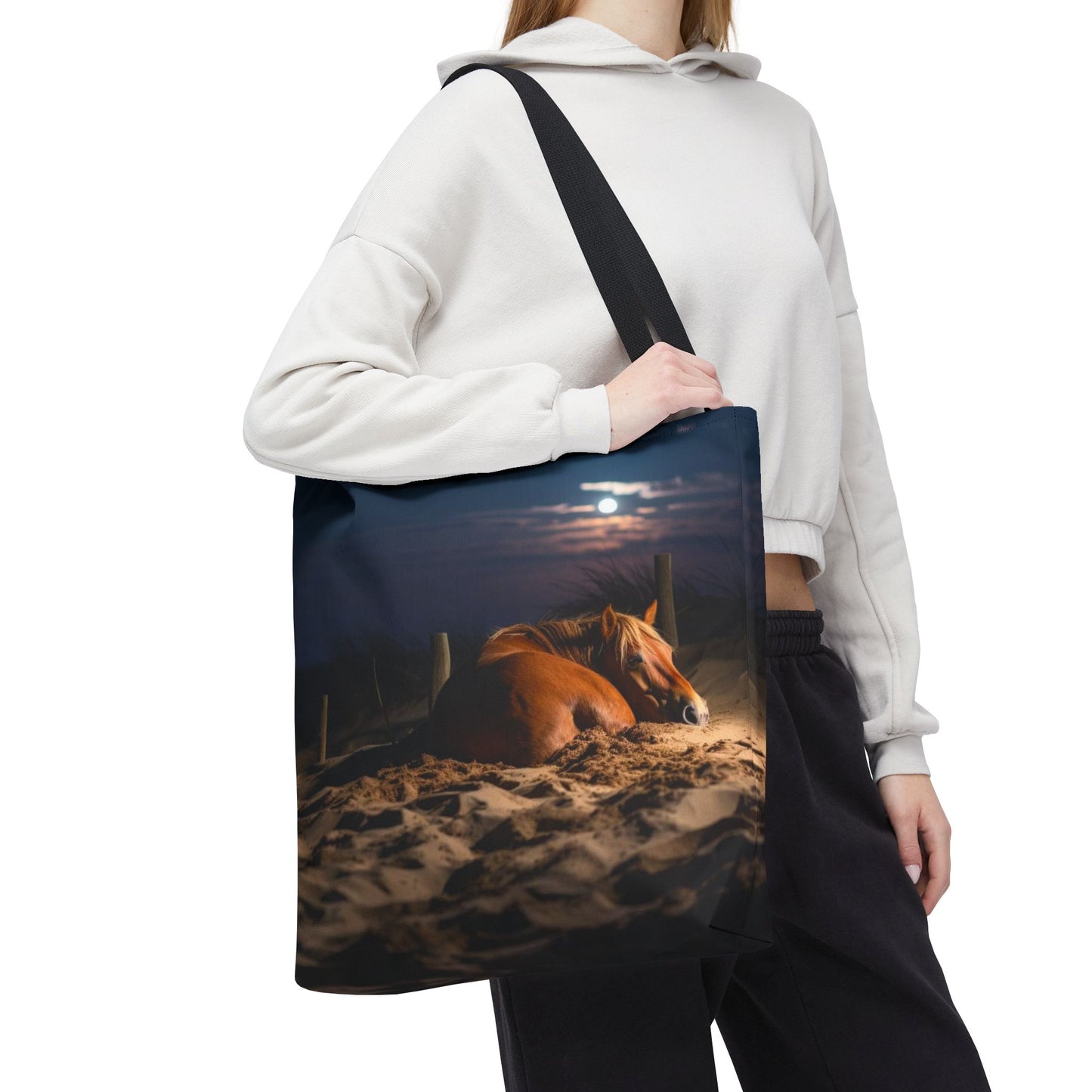 Bolsa de tela "Caballo durmiendo en la playa bajo la luz de la luna": una escapada serena a cada paso