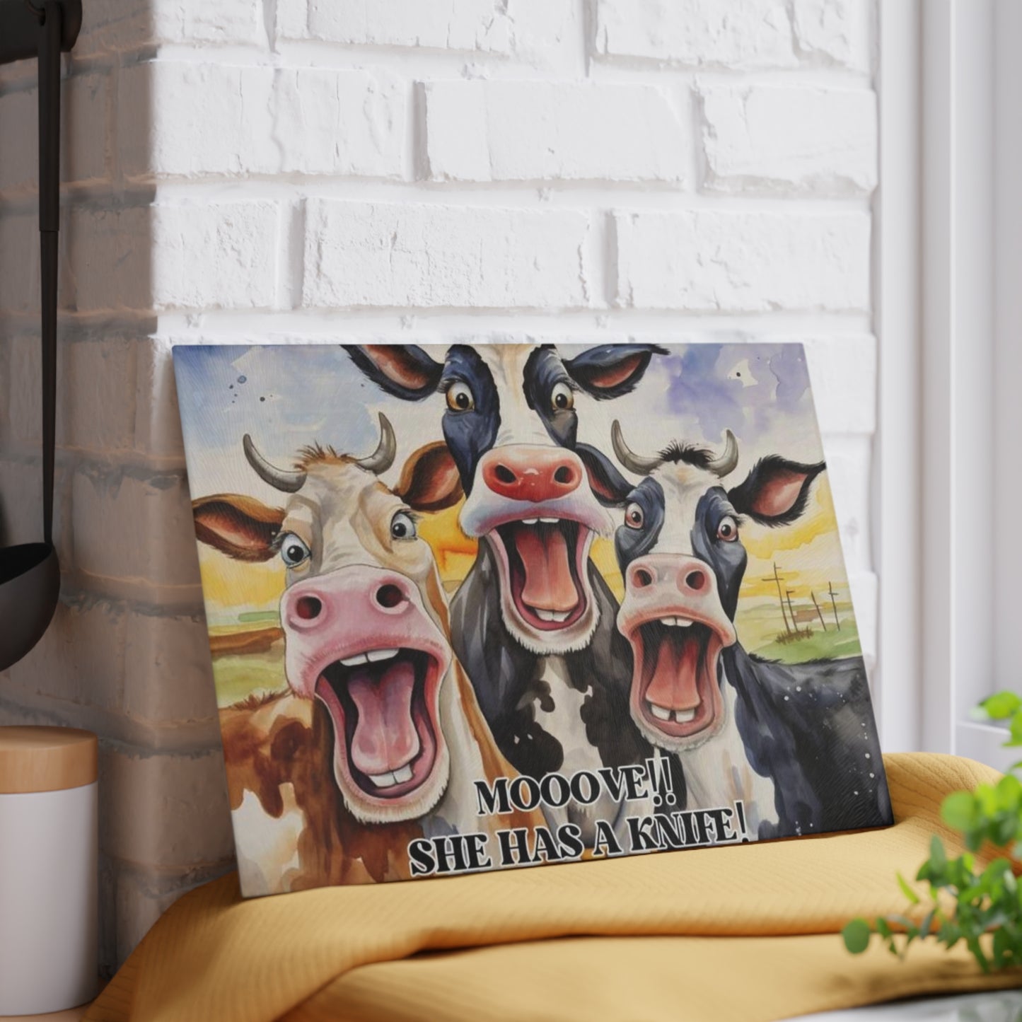 MOOOVE!! SHE HAS A KNIFE! – Funny Cow Tempered Glass Cutting Board