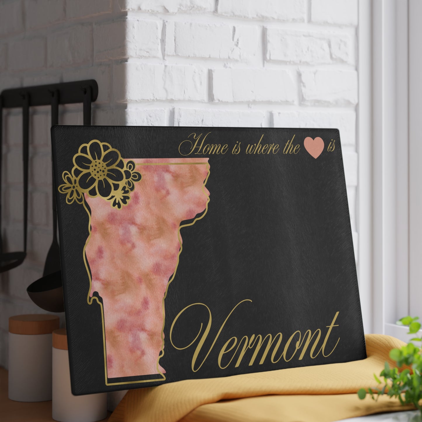 🍁 Vermont Floral State Cutting Board – Maple-Toned Charm for Cozy Kitchens 🌸