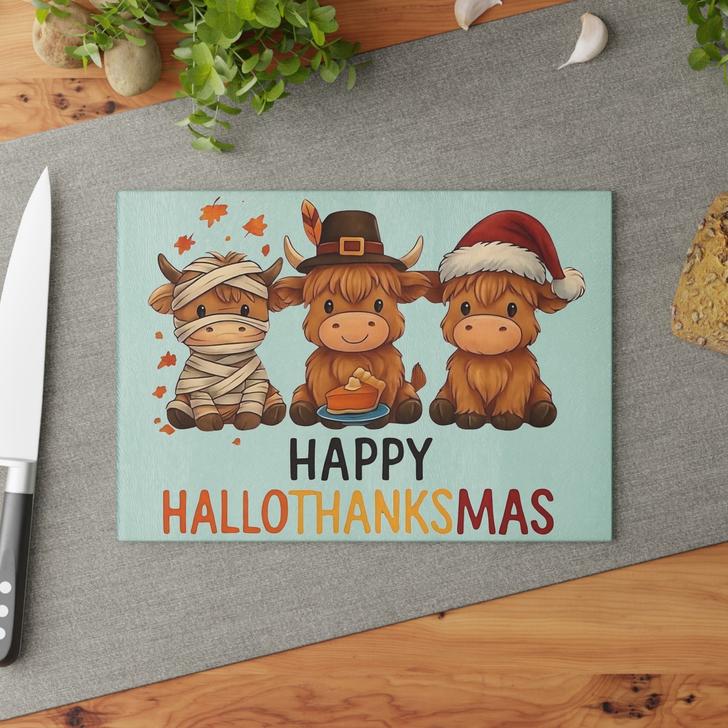 🎃🦃🎄 Happy Hallothanksmas Highland Cow Cutting Board – Festive Multi-Holiday Kitchen Décor 🍁🥧✨