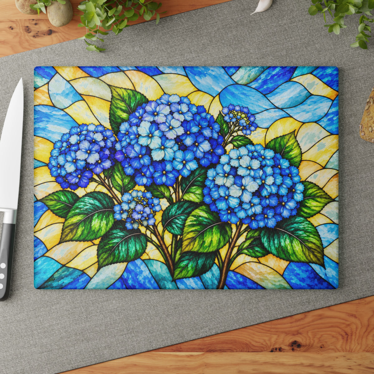 Stained-Glass-Inspired Blue Hydrangea Cutting Board – Vibrant Blue Floral Bouquet, Golden Mosaic Background & Botanical Kitchen Décor