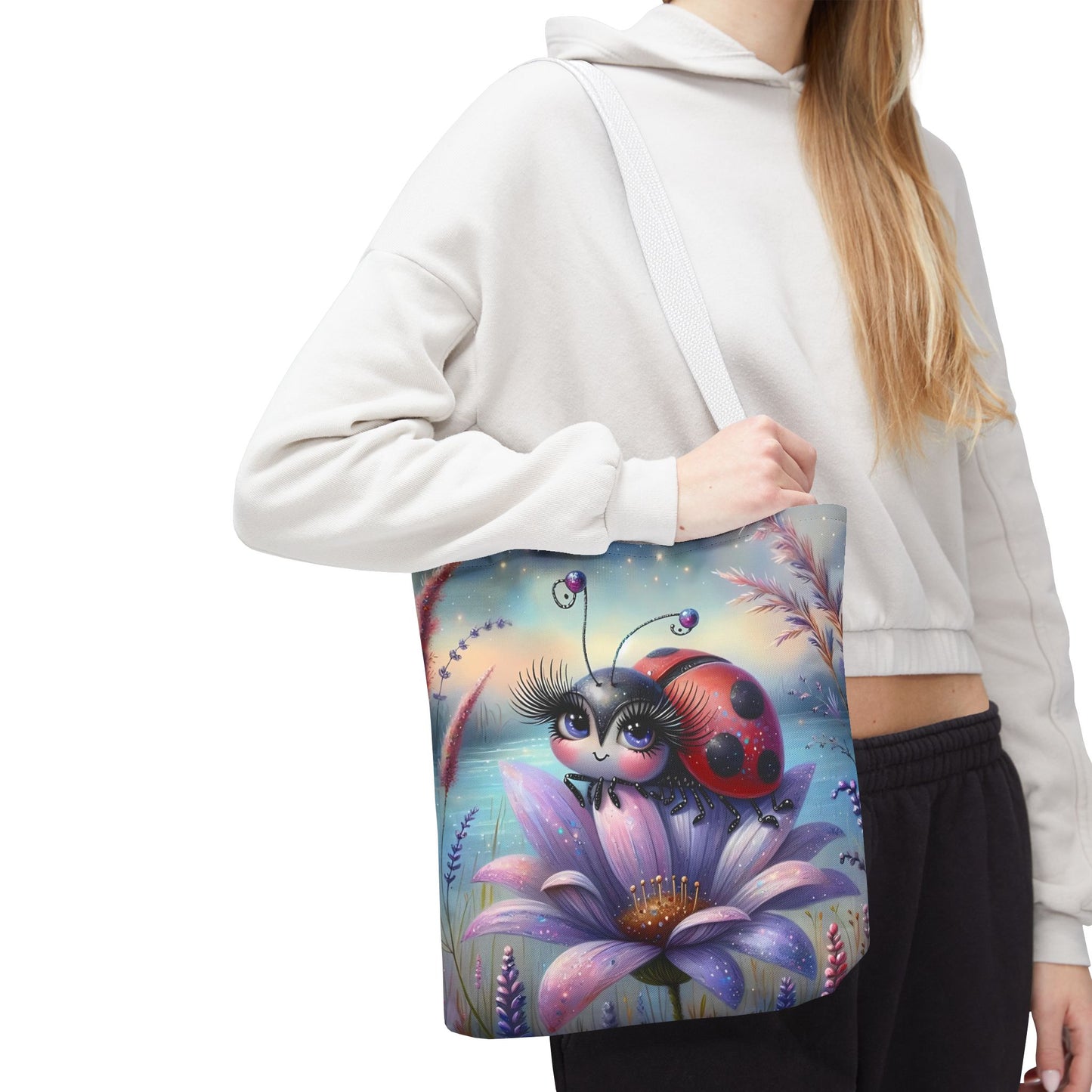 🐞 Mariquita sobre una flor junto al lago – Bolsa de tela inspirada en la naturaleza