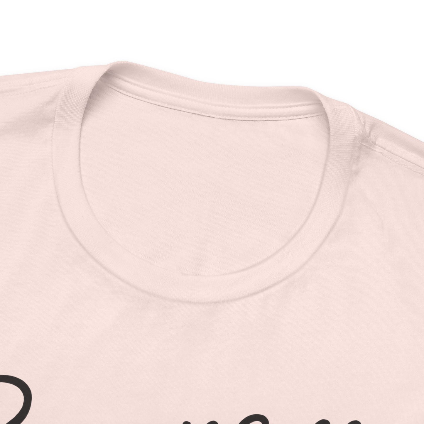 Camiseta Rosa “Beautifully Broken”: una camiseta empoderante con una elegancia suave