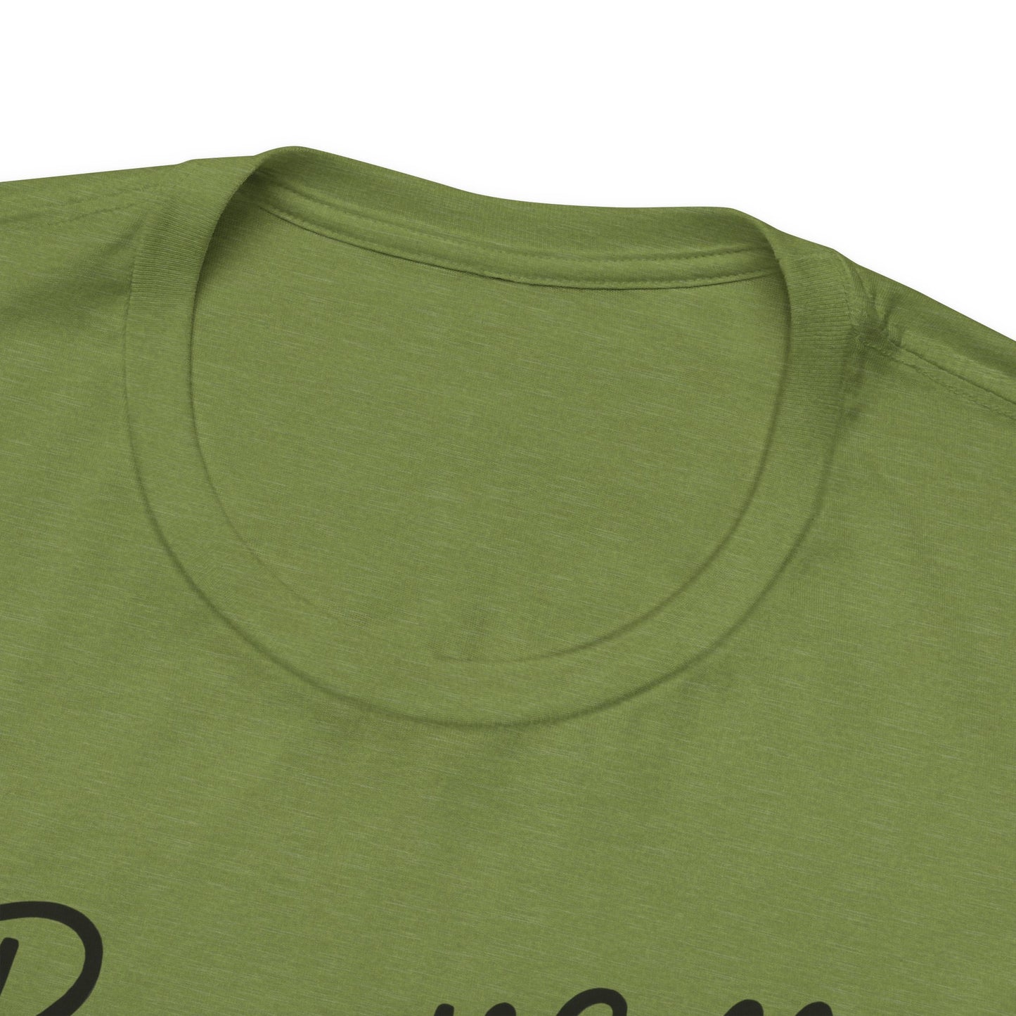 Camiseta Rosa “Beautifully Broken”: una camiseta empoderante con una elegancia suave