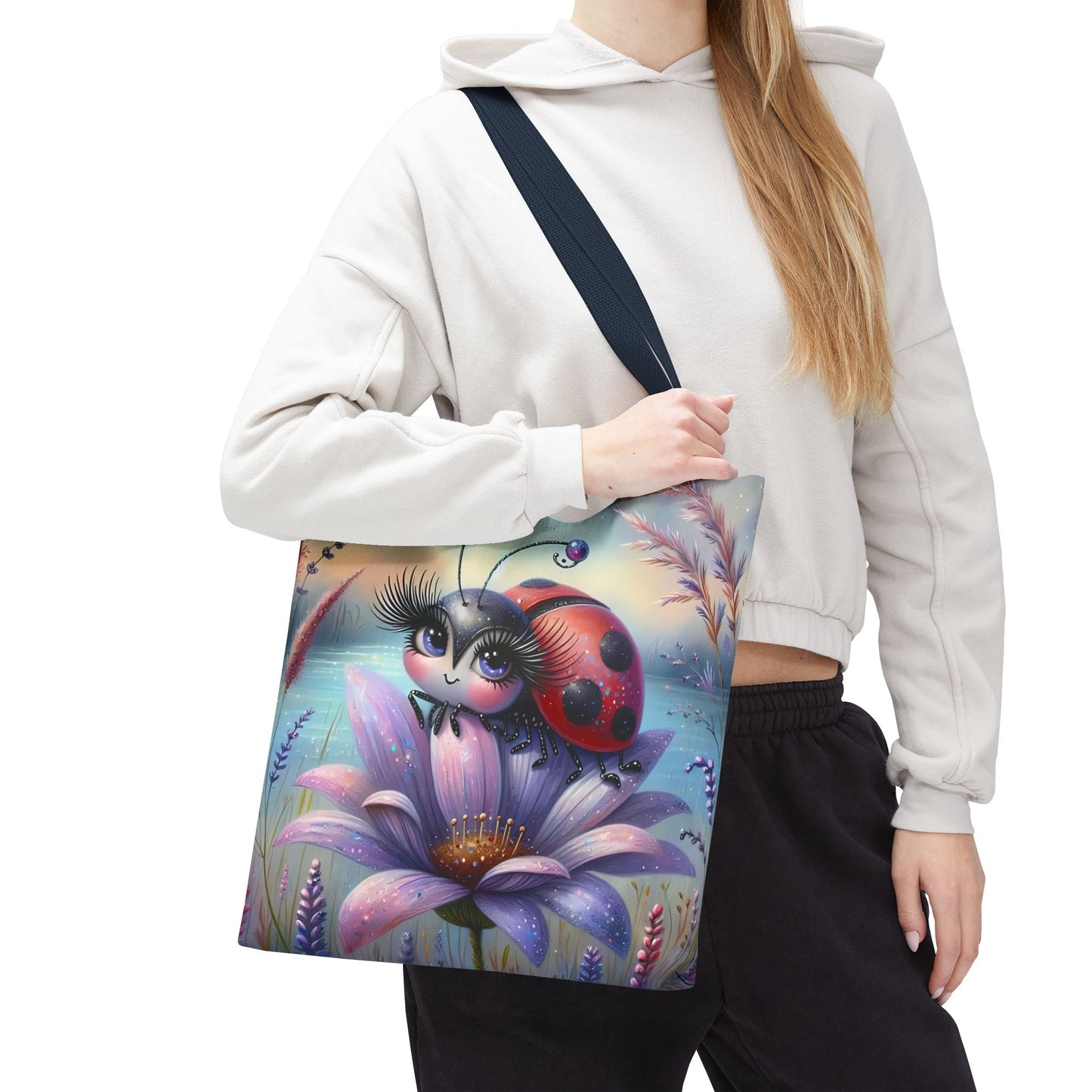 🐞 Mariquita sobre una flor junto al lago – Bolsa de tela inspirada en la naturaleza