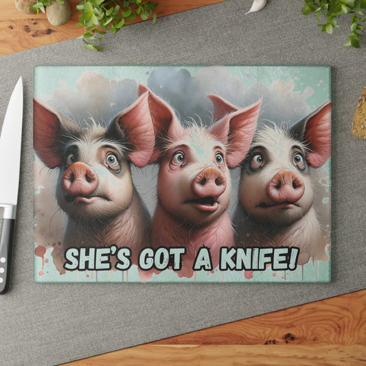 🐷😂 “Panic Pigs – She’s Got a Knife!” Glass Cutting Board – Laughs for Your Kitchen