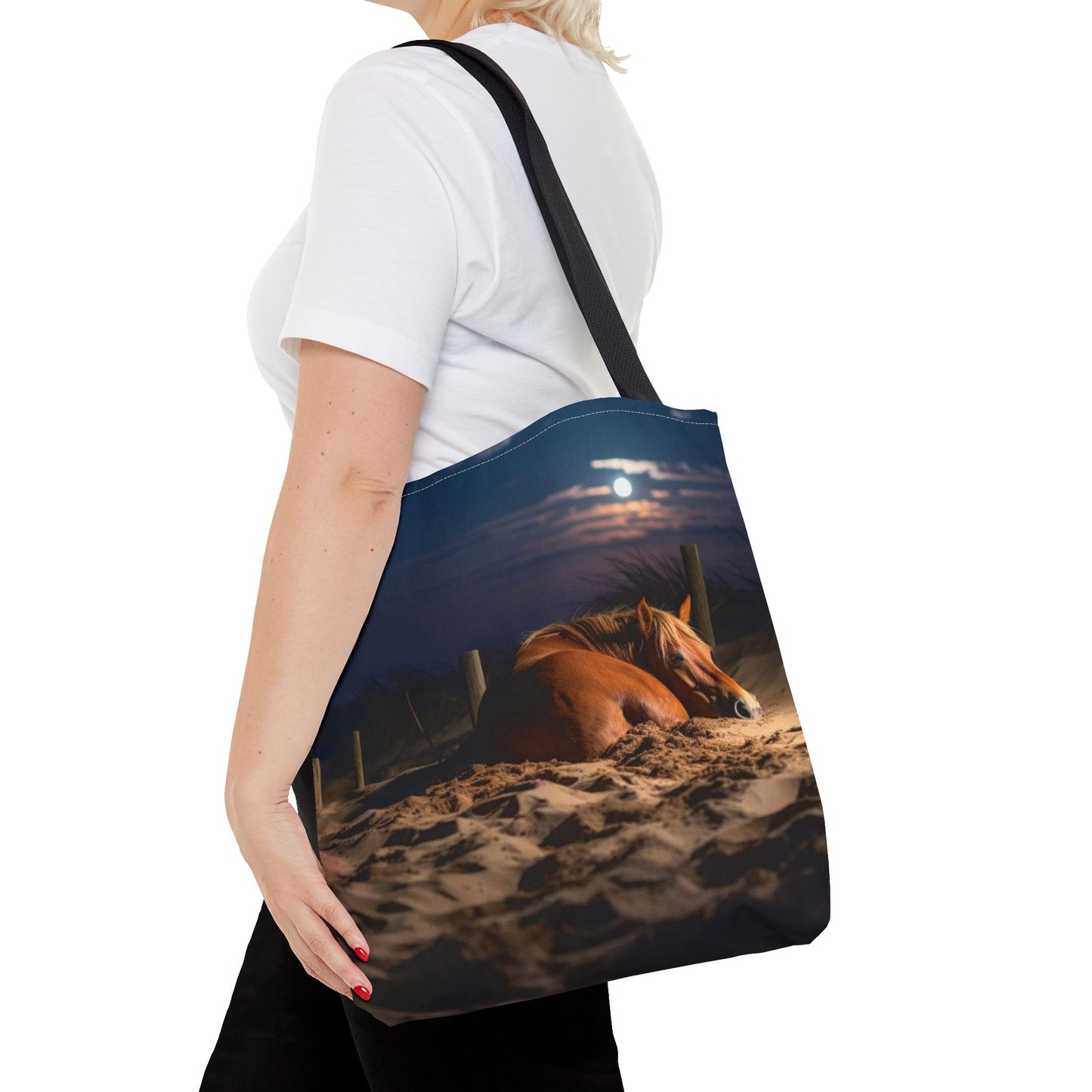 Bolsa de tela "Caballo durmiendo en la playa bajo la luz de la luna": una escapada serena a cada paso