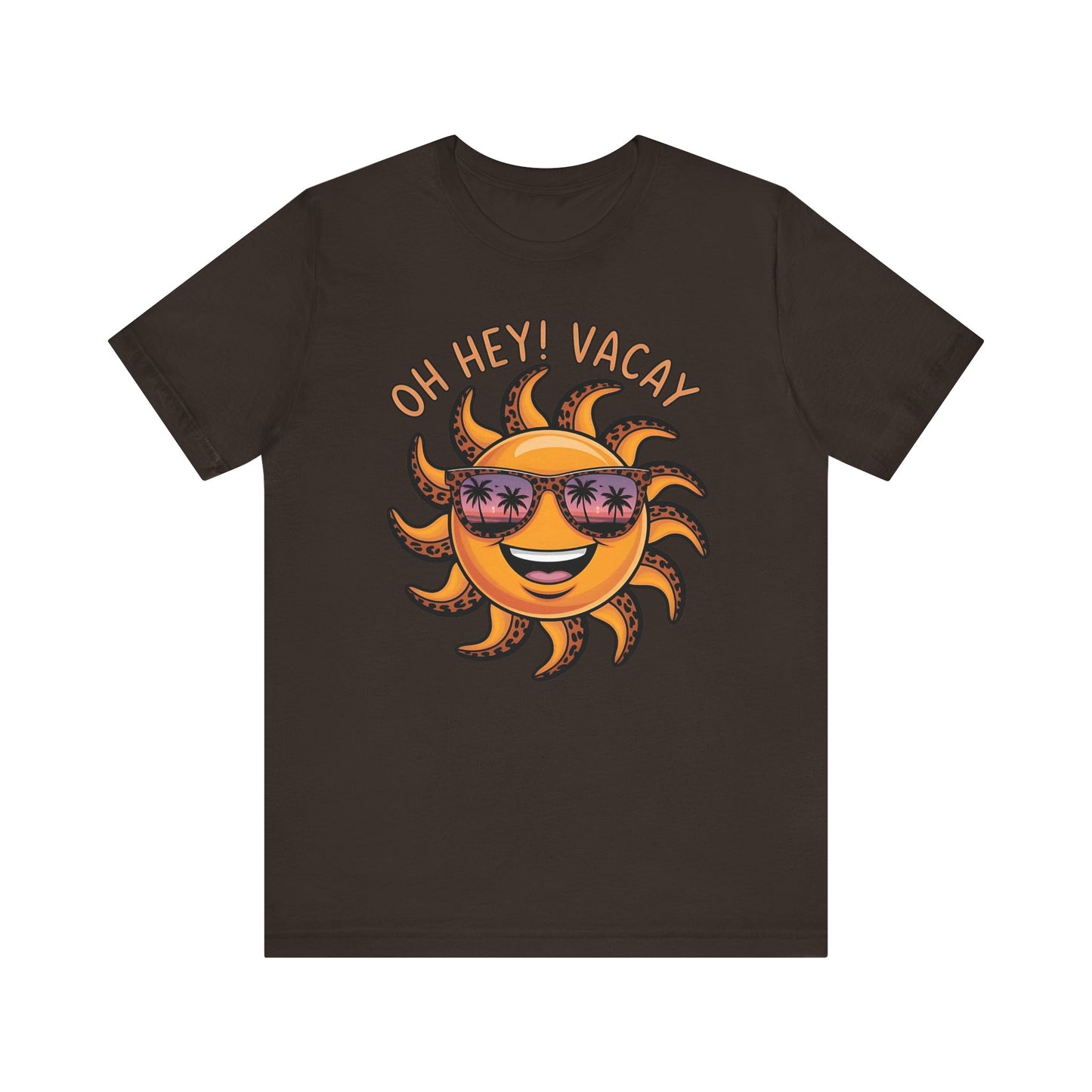 ☀️ ¡Hola! Camiseta de vacaciones – Sol sonriente con gafas de sol | Camiseta gráfica de verano para mujer
