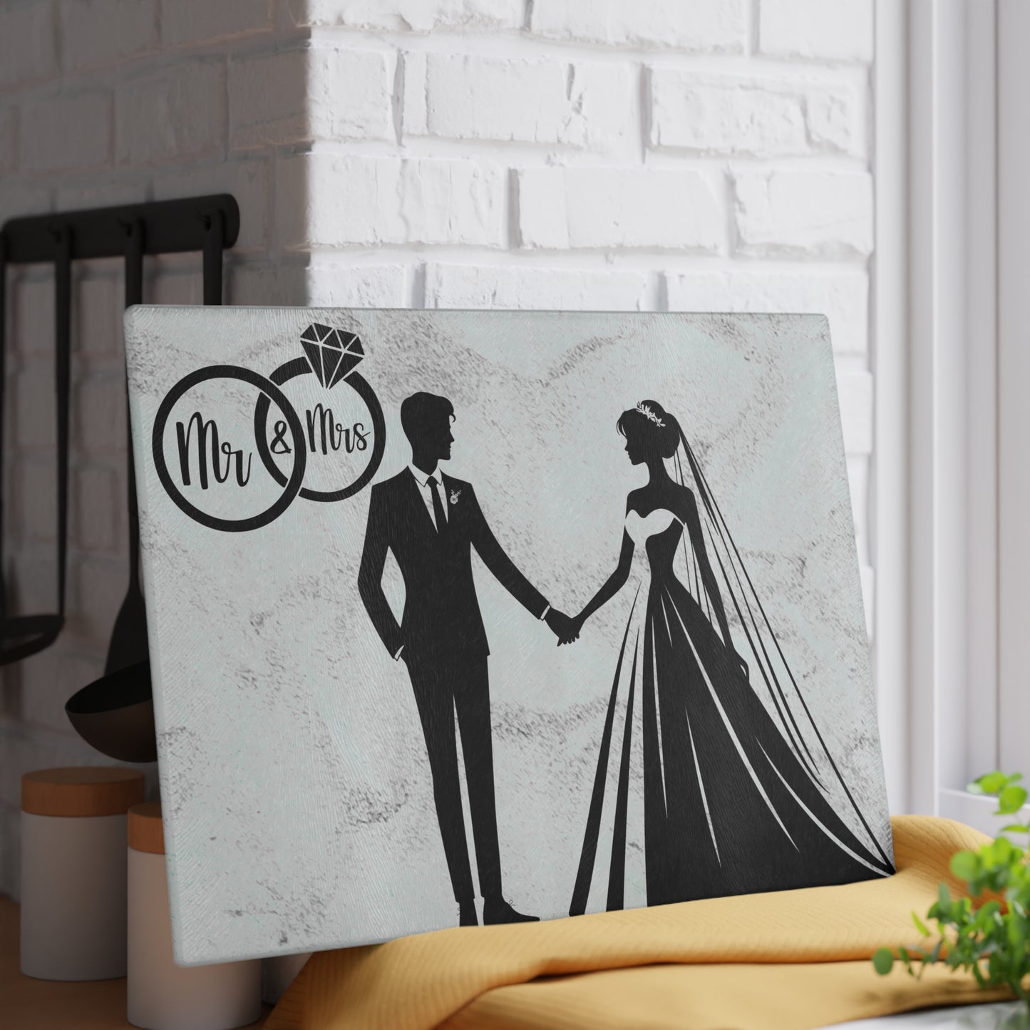 Tabla de cortar con silueta de boda para el Sr. y la Sra.: un elegante recuerdo para los recién casados