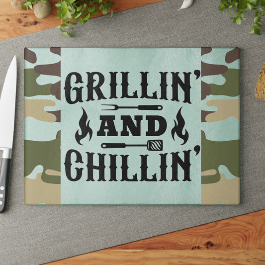 Tabla de cortar de vidrio GRILLIN AND CHILLIN – Estilo camuflaje para preparar barbacoa 🍔