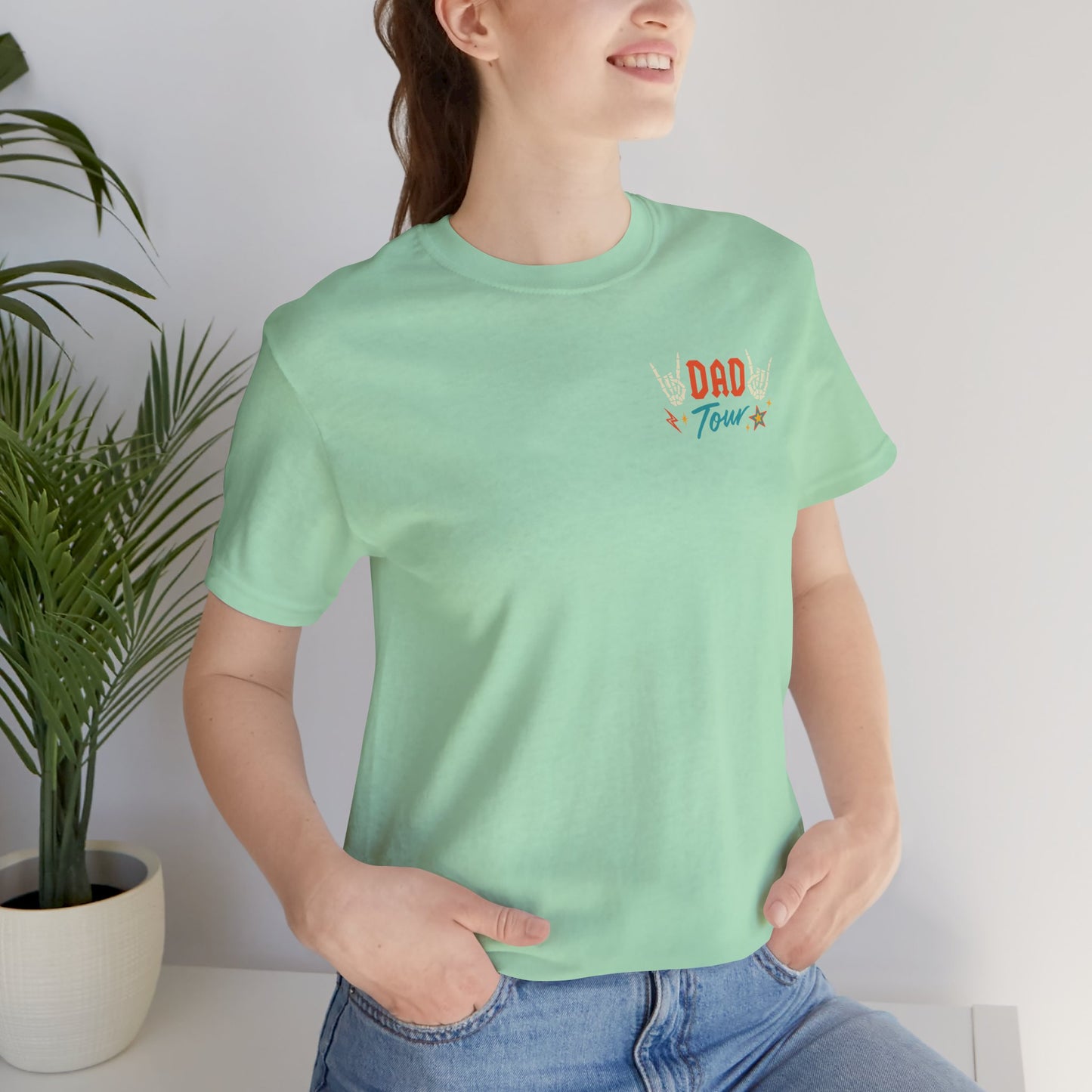 🎤 DAD TOUR – Camiseta divertida para papá inspirada en un concierto