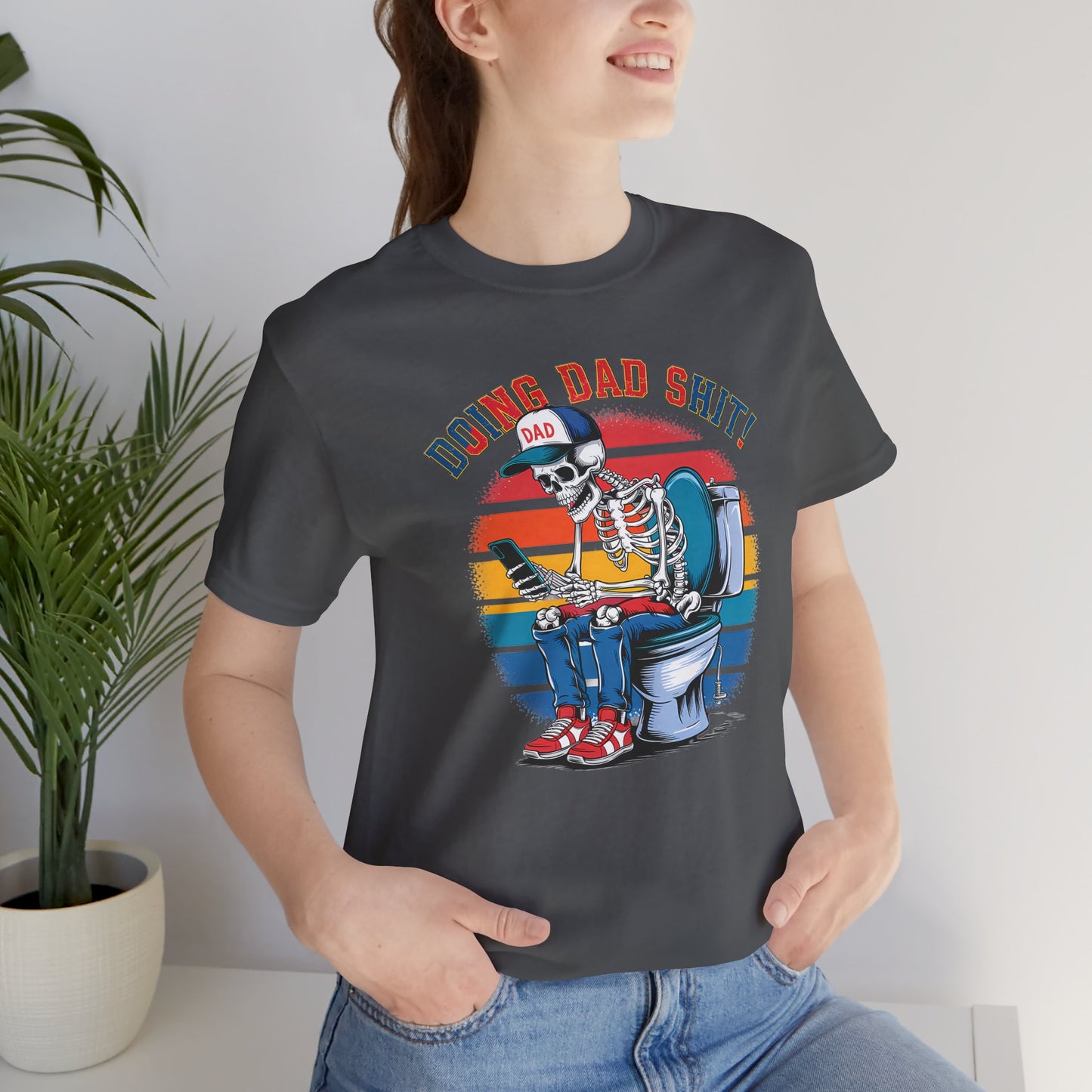 🧻 HACIENDO CABRAS DE PAPÁ | Camiseta gráfica divertida con esqueleto en el inodoro