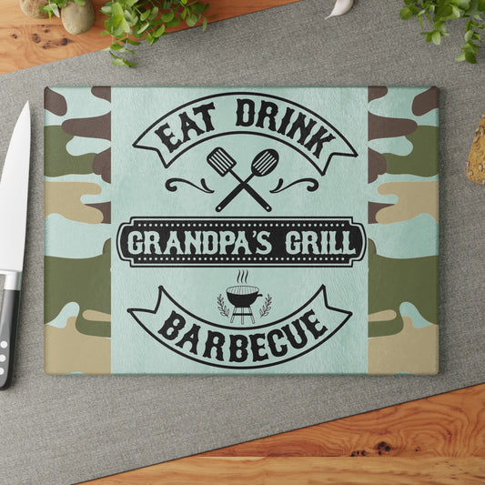 🔥 COMER BEBER BARBACOA A LA PARRILLA DEL ABUELO – Tabla de cortar de vidrio con diseño de camuflaje para los reyes del patio trasero 🧢🍔