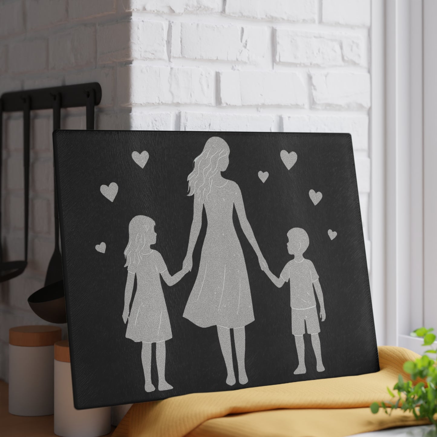 👩‍👧‍👦✨ Mother & Children Silhouette Cutting Board – A Timeless Family Keepsake 💖🌟