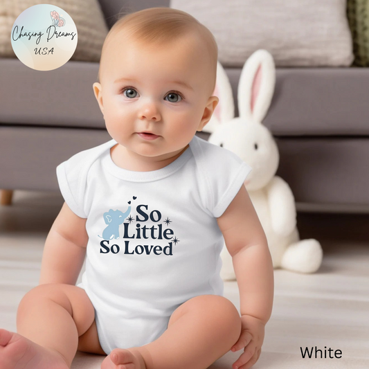 Mono de bebé con elefantito So Little So Loved | Body para bebé | Regalo para baby shower | Conjunto para recién nacido | Disponible en orgánico