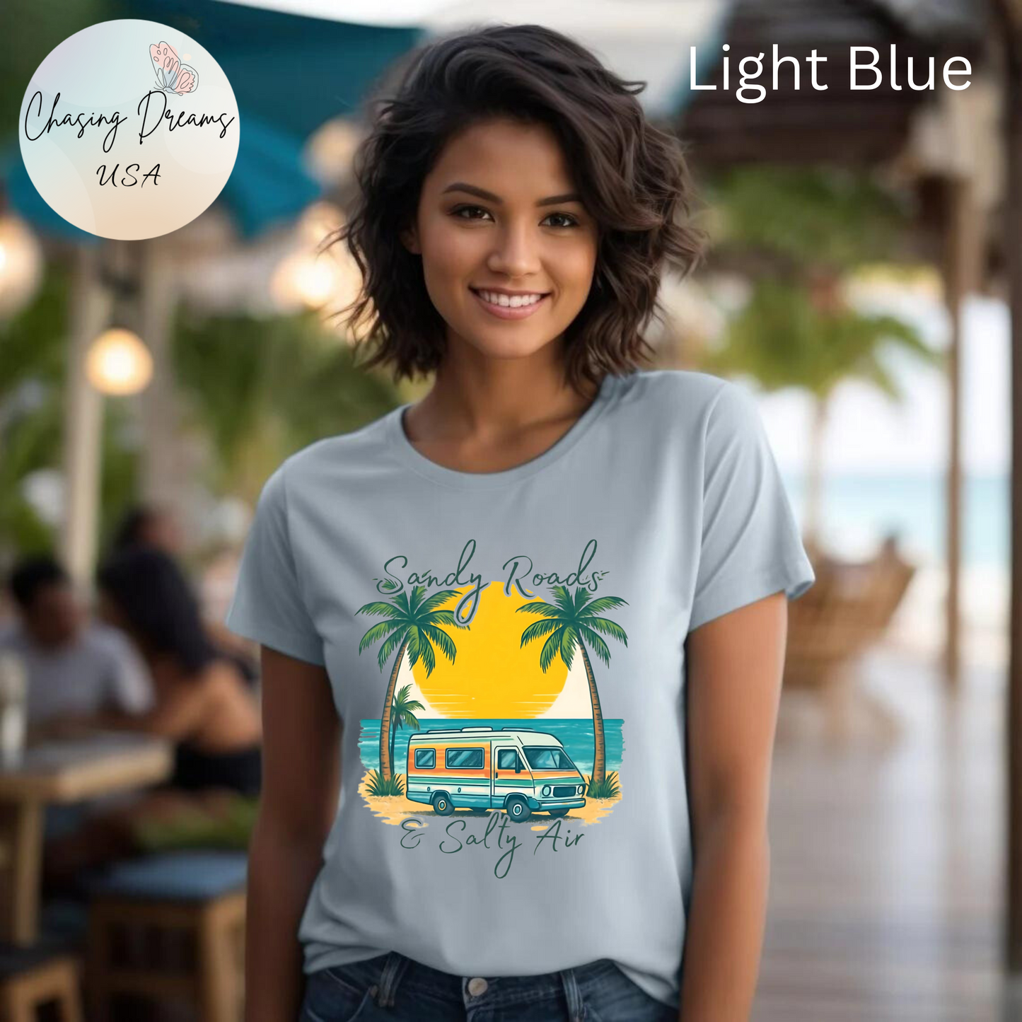 Camiseta Sandy Roads &amp; Salty Air: Camisa playera ligera para mujer para días costeros y ambiente veraniego.