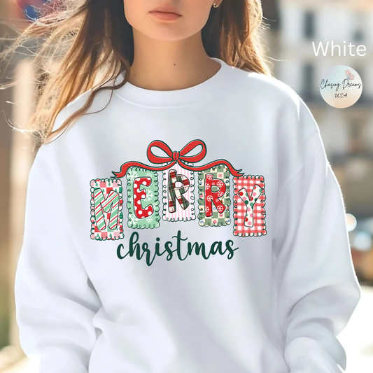 🎀✨ Merry Christmas Sweatshirt – Cozy Patchwork Holiday Crewneck