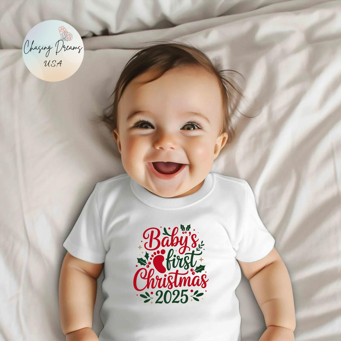 🎄👣 Baby’s First Christmas 2025 Baby Onesie – Cozy Keepsake Bodysuit for Newborns & Infants 🎁✨