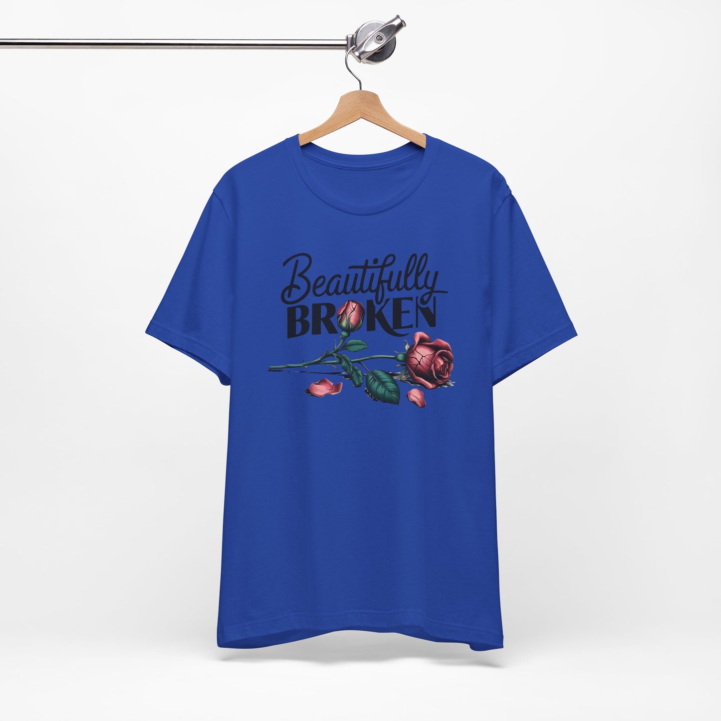 Camiseta Rosa “Beautifully Broken”: una camiseta empoderante con una elegancia suave