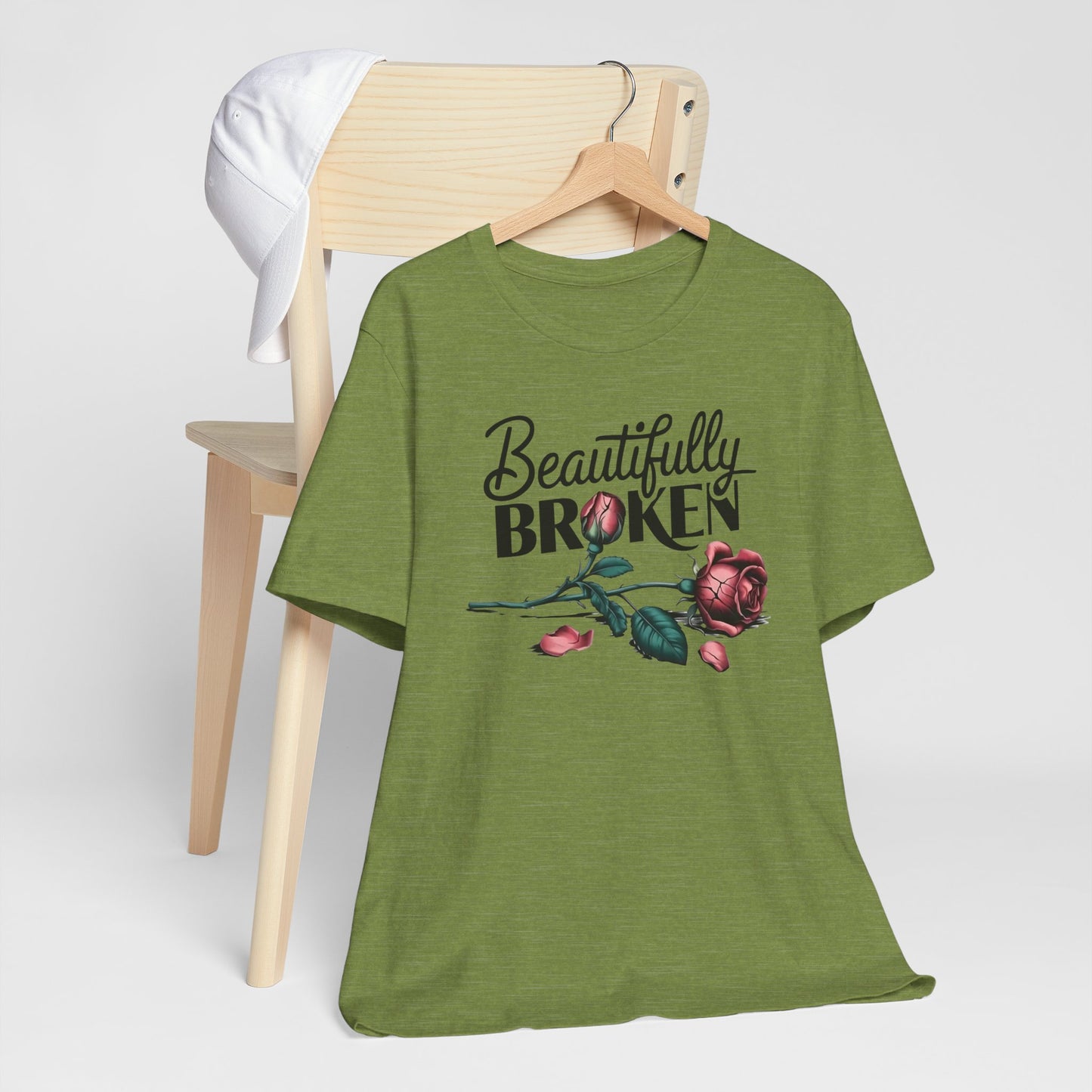 Camiseta Rosa “Beautifully Broken”: una camiseta empoderante con una elegancia suave